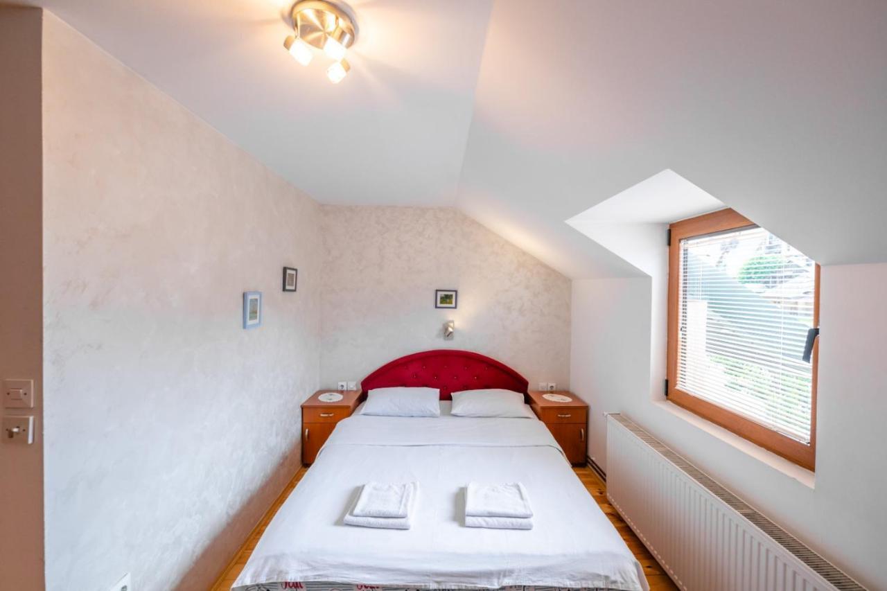 Guesthouse Sandra โคลาชิน ภายนอก รูปภาพ