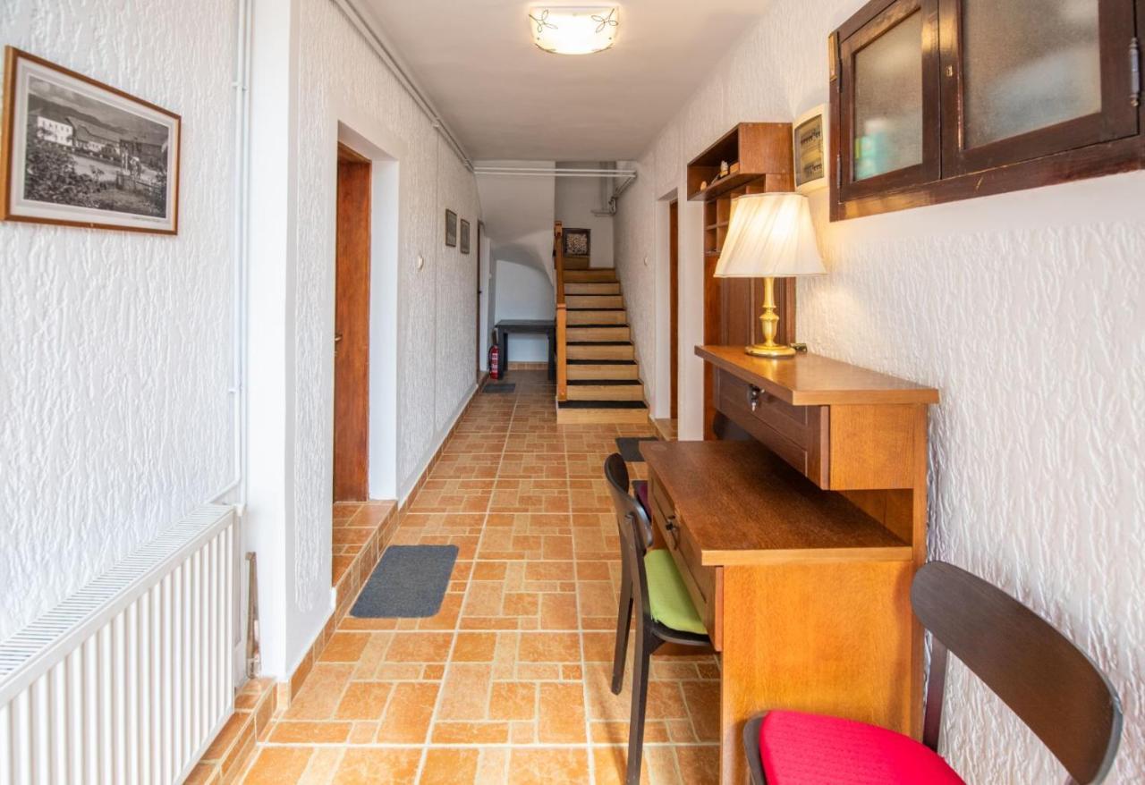 Guesthouse Sandra โคลาชิน ภายนอก รูปภาพ
