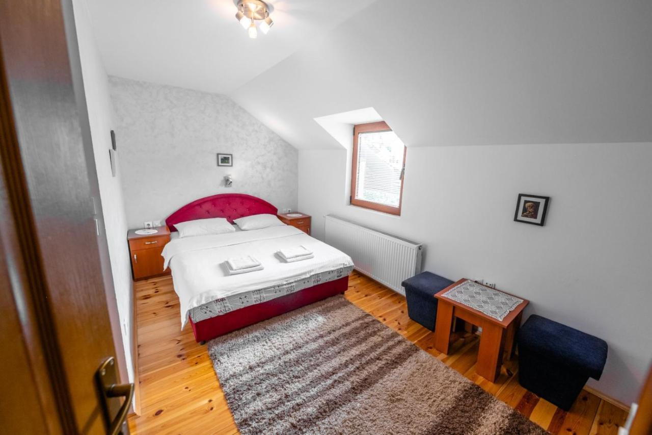 Guesthouse Sandra โคลาชิน ภายนอก รูปภาพ