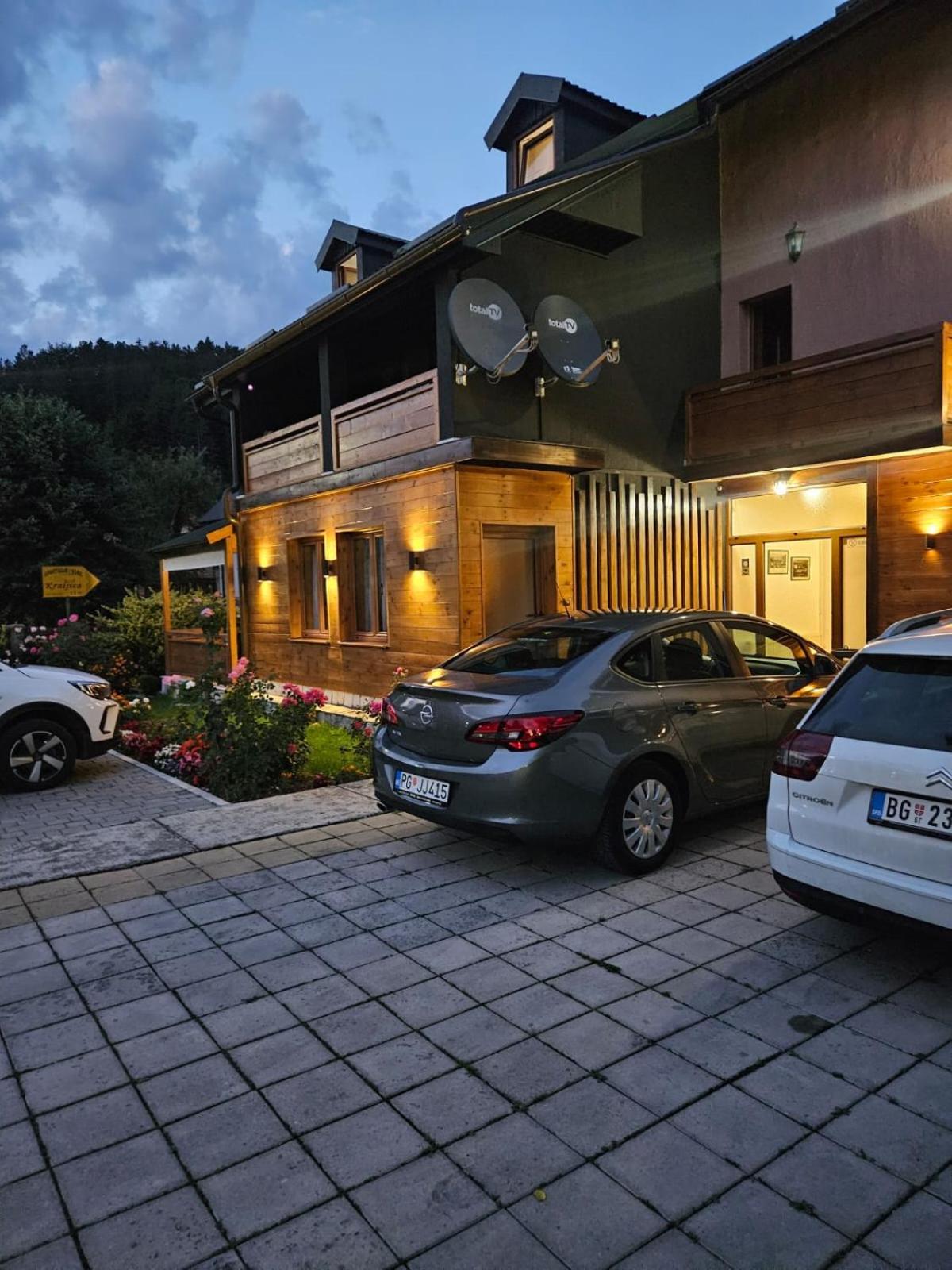 Guesthouse Sandra โคลาชิน ภายนอก รูปภาพ