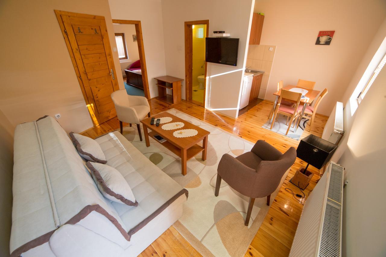 Guesthouse Sandra โคลาชิน ภายนอก รูปภาพ
