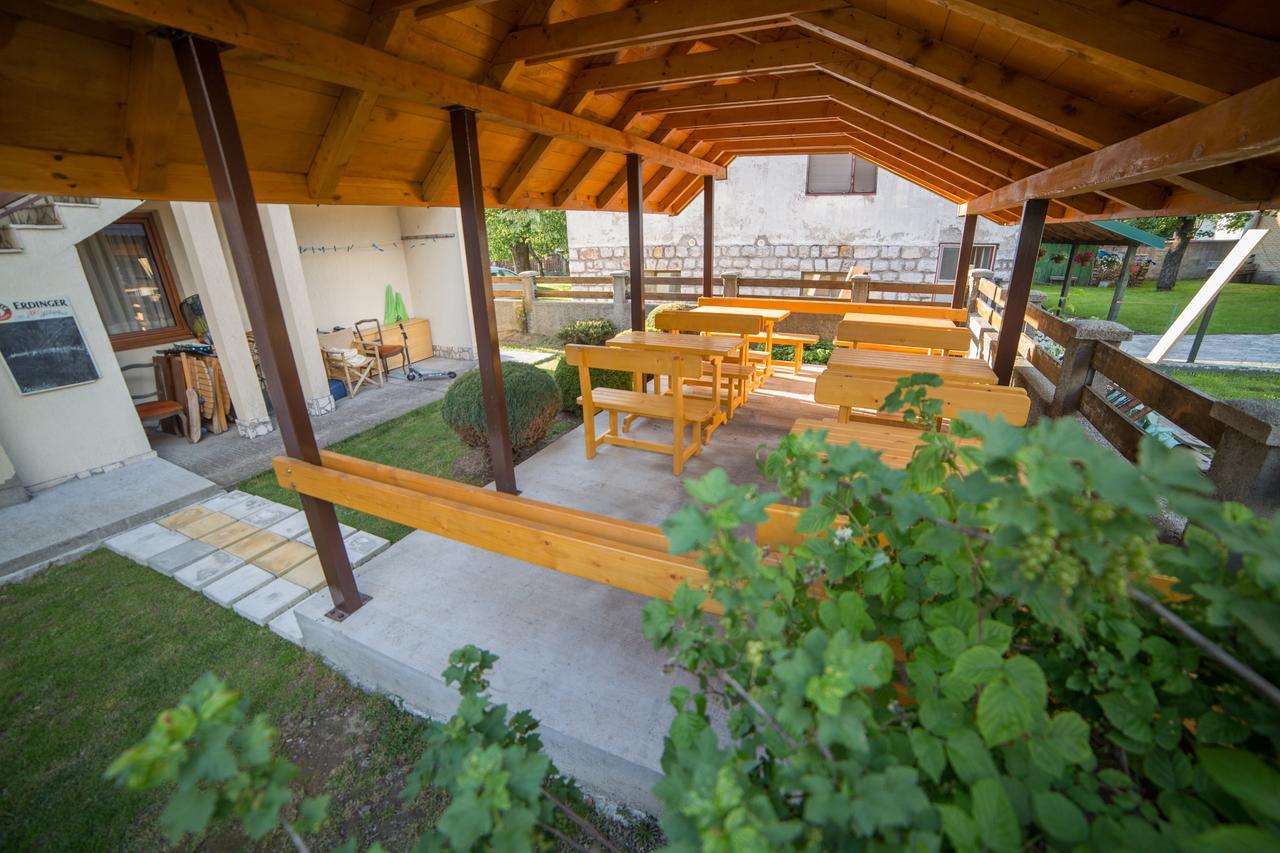 Guesthouse Sandra โคลาชิน ภายนอก รูปภาพ