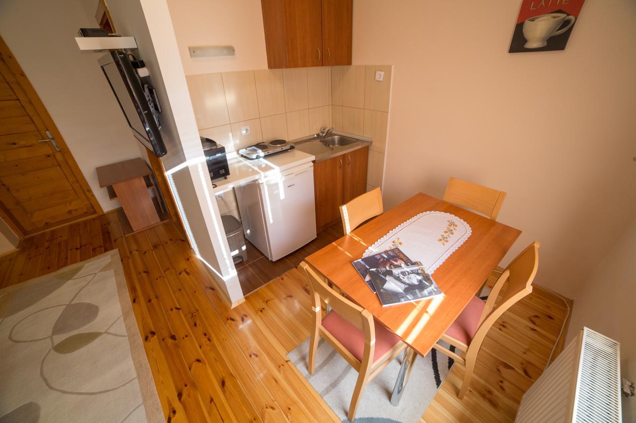 Guesthouse Sandra โคลาชิน ภายนอก รูปภาพ